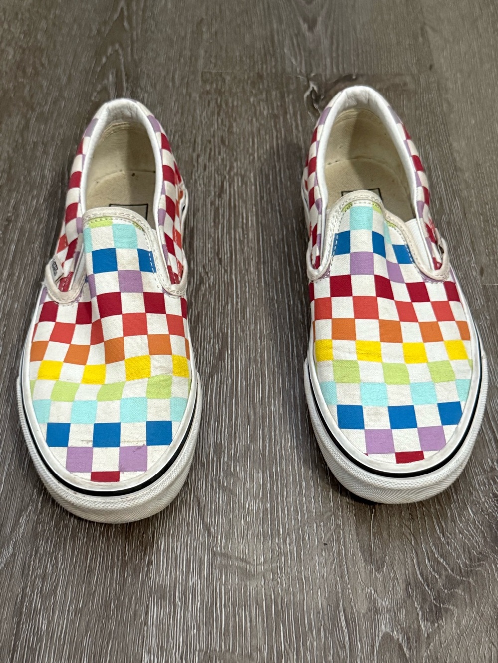 Vans Woman Slip-On Sneakers in Rainbow Checkerboard size 6.5